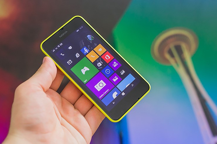 Nokia Lumia 630 (17).jpg